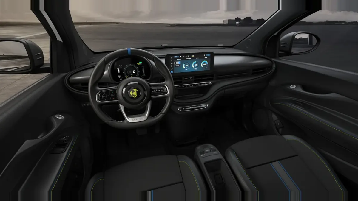 Abarth 500e 42kWh en renting en Málaga — Delantera