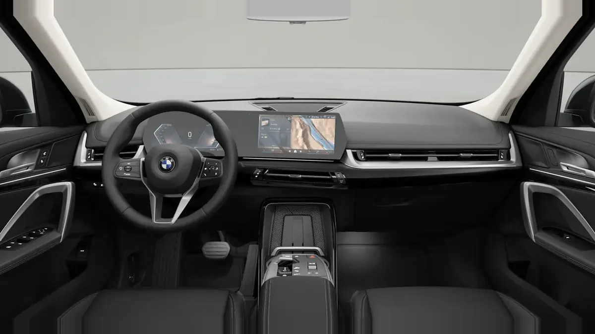 BMW X1 sDrive20d xLine 120kW en renting en Málaga — Delantera