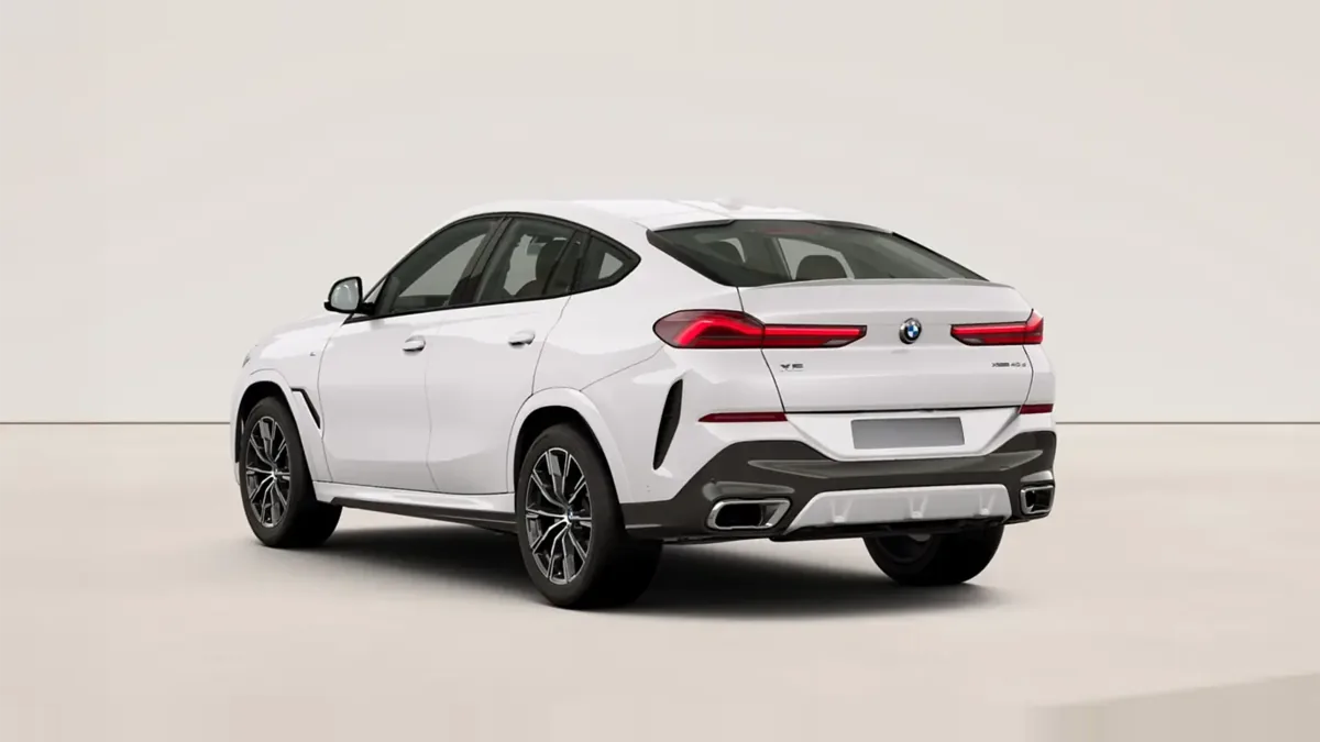 BMW X6 xDrive 40d M Sport en renting en Málaga — Delantera