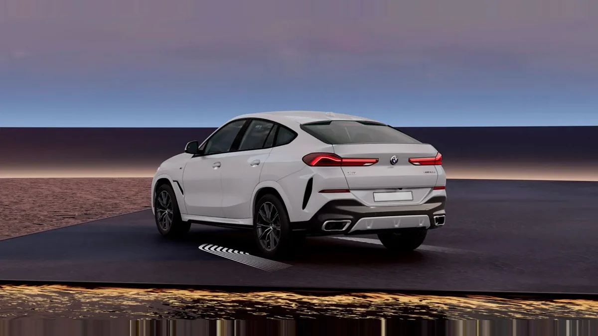 BMW X6 xDrive30d M Sport en renting en Málaga — Lateral