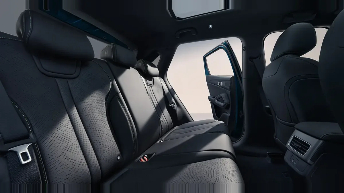 BYD ATTO 2 DM-i Boost en renting en Málaga — vista 7