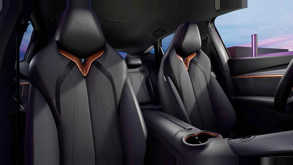 CUPRA Tavascan Endurance First Edition en renting en Málaga — Interior