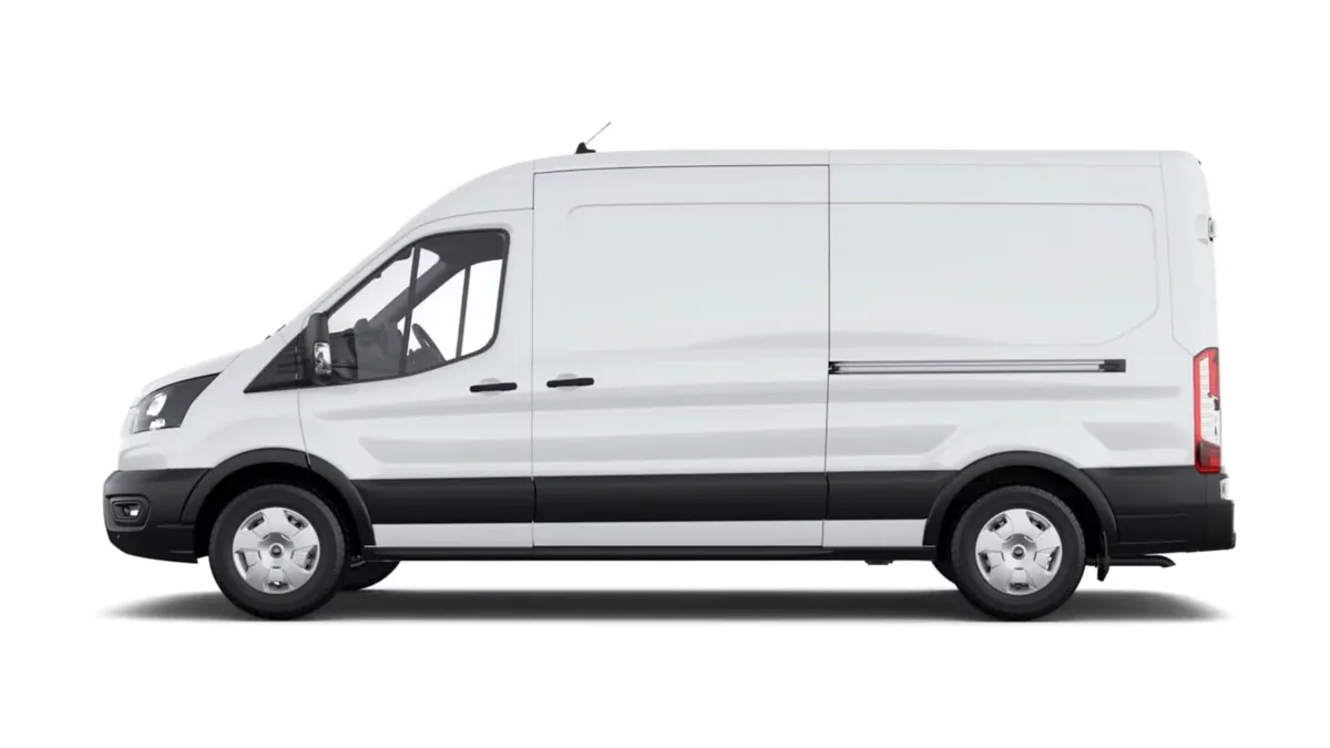 Ford TRANSIT 350 L3 Trend N1 EcoBlue 96kW FWD en renting en Málaga — Lateral