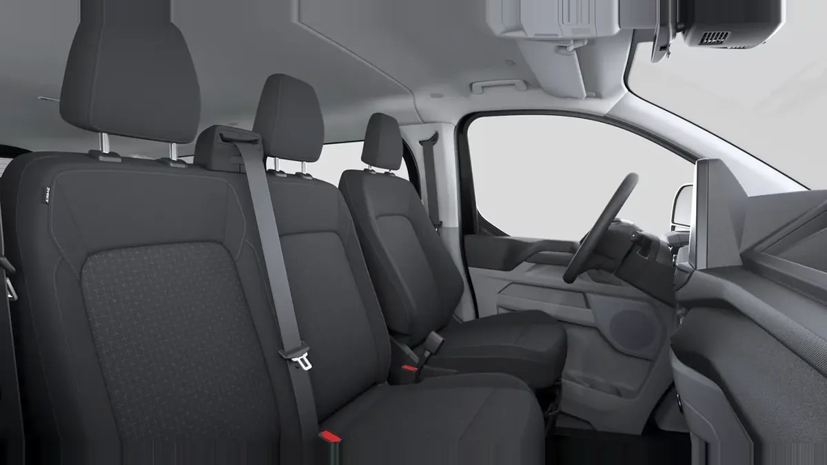 Ford Transit Custom Kombi 2.0 EcoBlue 136CV 320 L2 Trend II en renting en Málaga — Interior