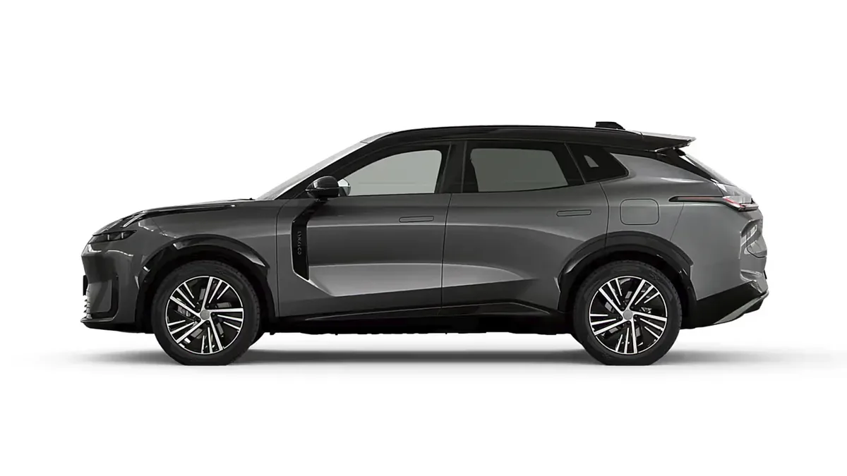 Lynk & Co 08 1.5 PHEV Core en renting en Málaga — Lateral