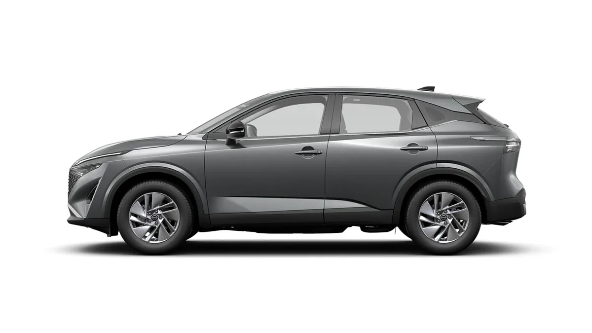 Nissan Qashqai DIG-T 158CV MHEV 4x2 Acenta II en renting en Málaga — Trasera