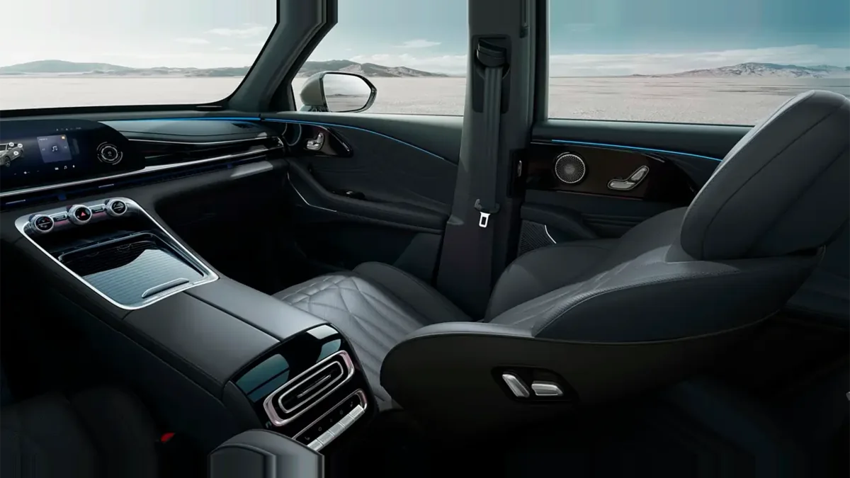Omoda 9 SHS Premium 1.5 TGDI 3DHT 395kW (537CV) AWD en renting en Málaga — Interior