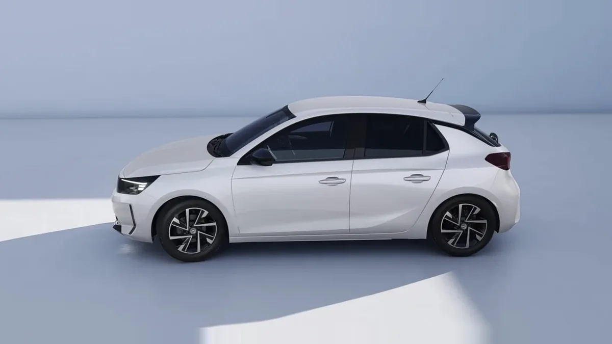 Opel Corsa GS 1.2T XHL MT6 S/S en renting en Málaga — Lateral