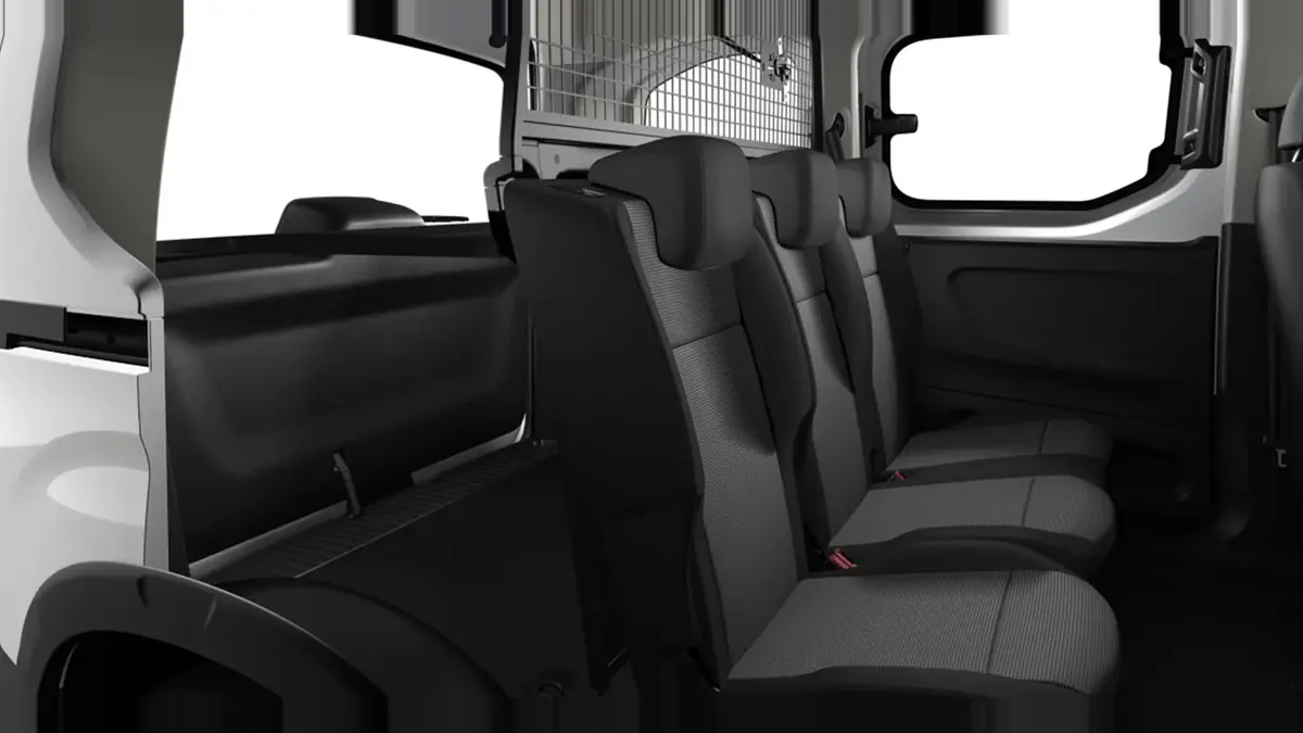 Peugeot Rifter Active Business Standard N1 BlueHDi 100 S&S en renting en Málaga — vista 6