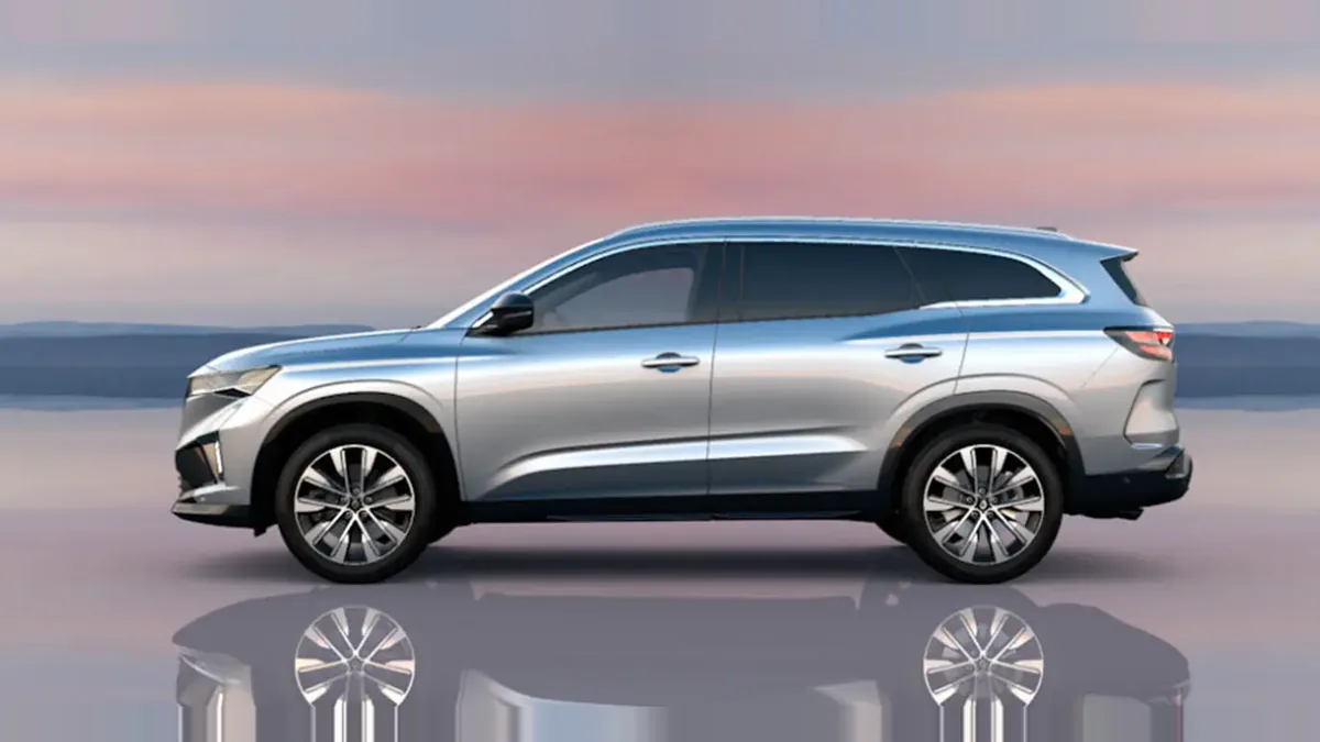 Renault ESPACE TECHNO E-TECH FULL HYBRID 200CV en renting en Málaga — Lateral
