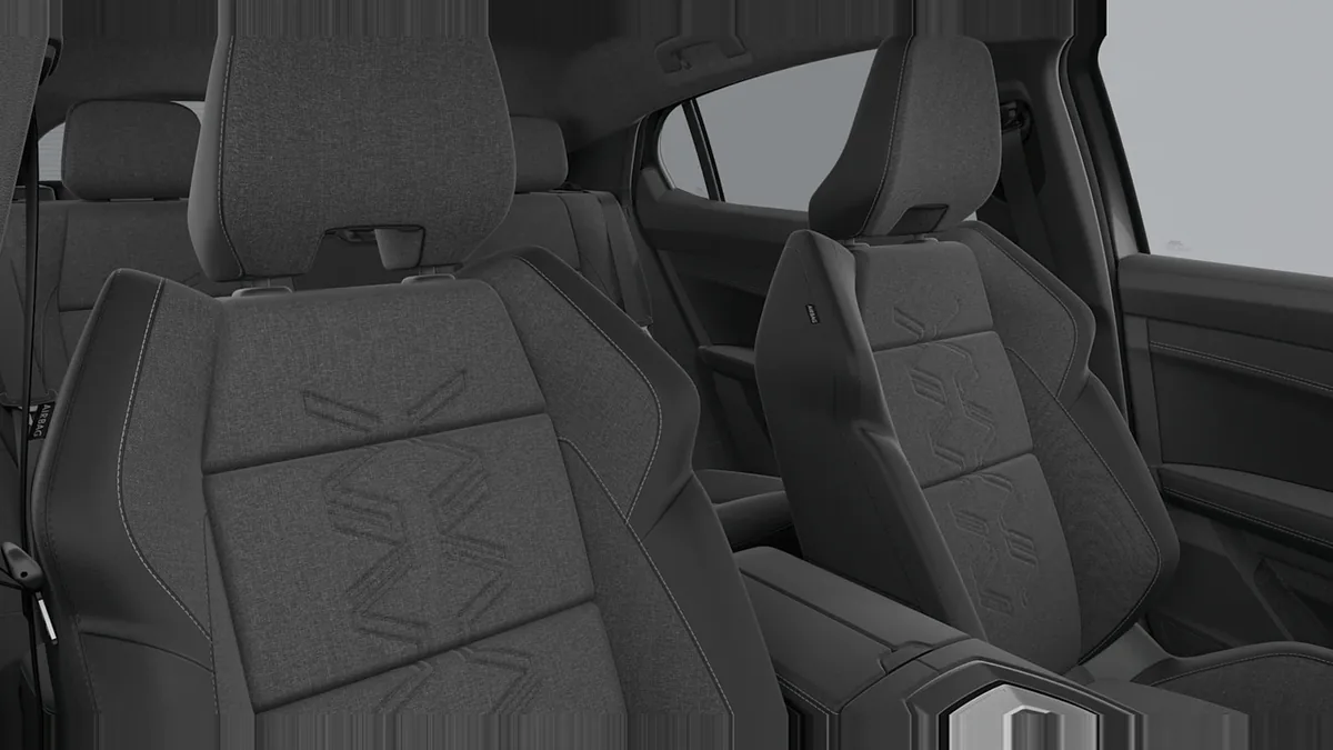 Renault RAFALE TECHNO E-TECH FULL HYBRID 200CV en renting en Málaga — Interior