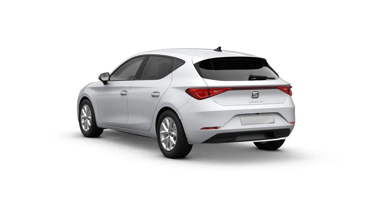 SEAT León 1.5 eTSI DSG-7 S&S Style XL en renting en Málaga — Interior