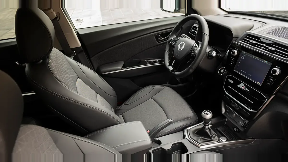 KGM Tívoli G15 Urban Plus 4x2 en renting en Málaga — vista 9