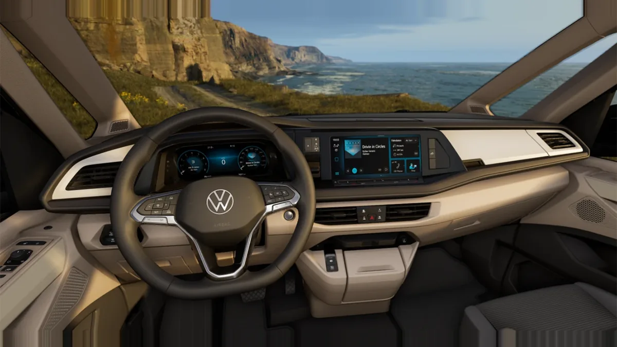 Volkswagen California Beach Tour 2.0 TDI 110kW (150CV) DSG en renting en Málaga — Delantera