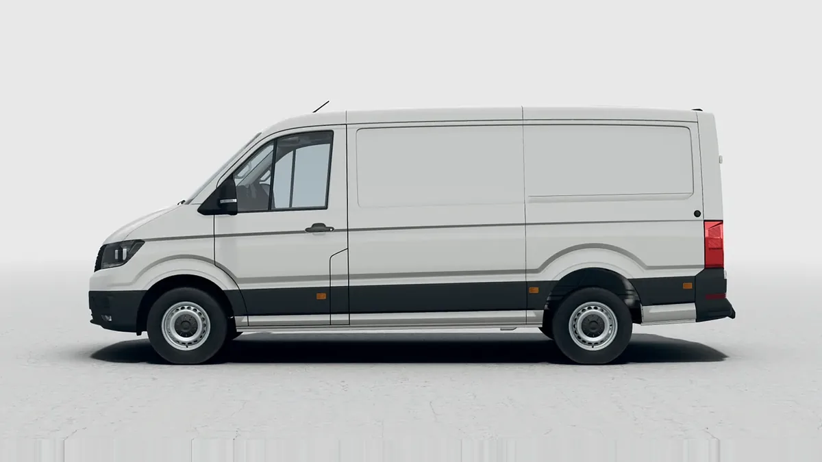 Volkswagen Crafter 35 Fresh Van BM L3 2.0 TDI FWD 103kW (140CV)  - ISOTERMO en renting en Málaga — Trasera