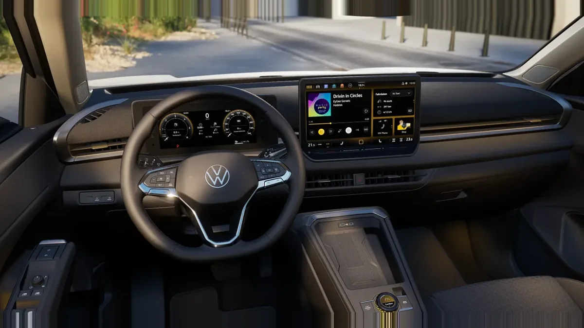 Volkswagen T-ROC Match 1.5 eTSI 150CV DSG en renting en Málaga — Delantera