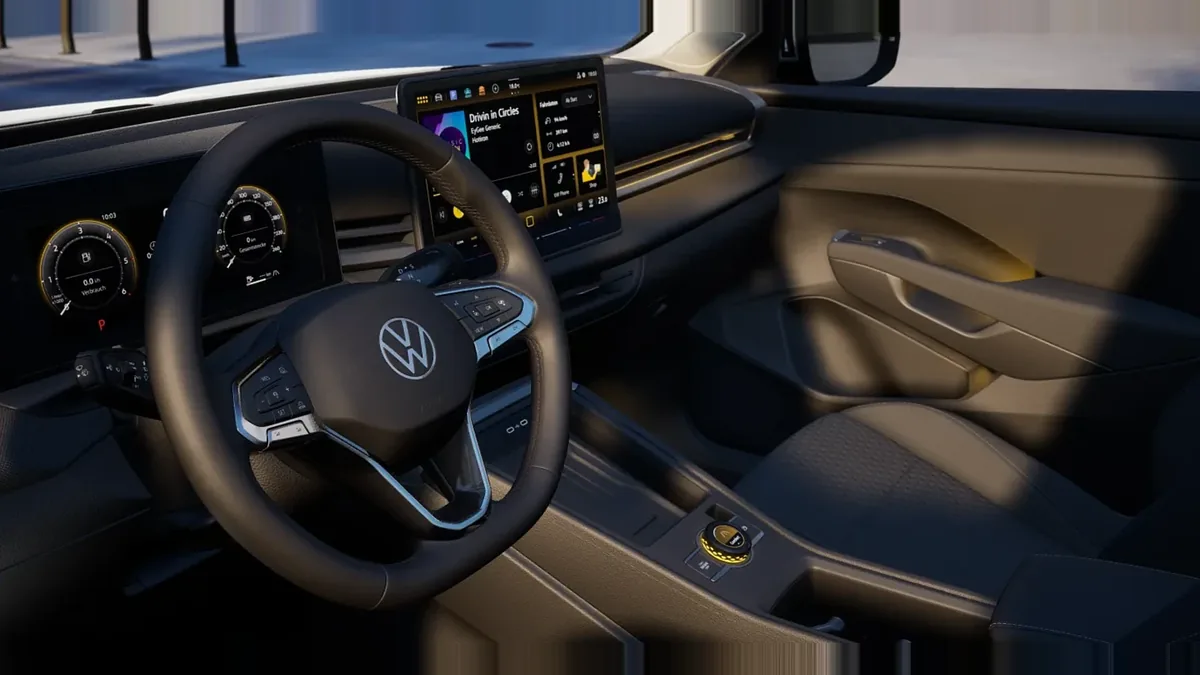 Volkswagen T-ROC Match 1.5 eTSI 150CV DSG en renting en Málaga — Interior
