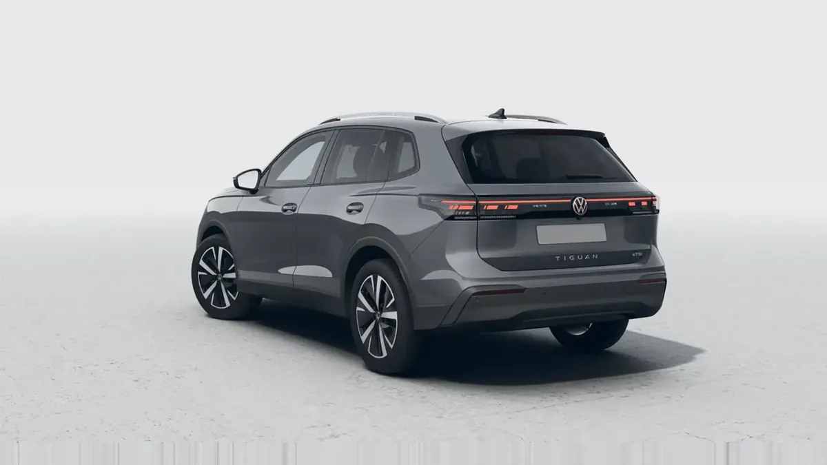 Volkswagen Tiguan "Más" 2.0 TDI DSG en renting en Málaga — vista 6