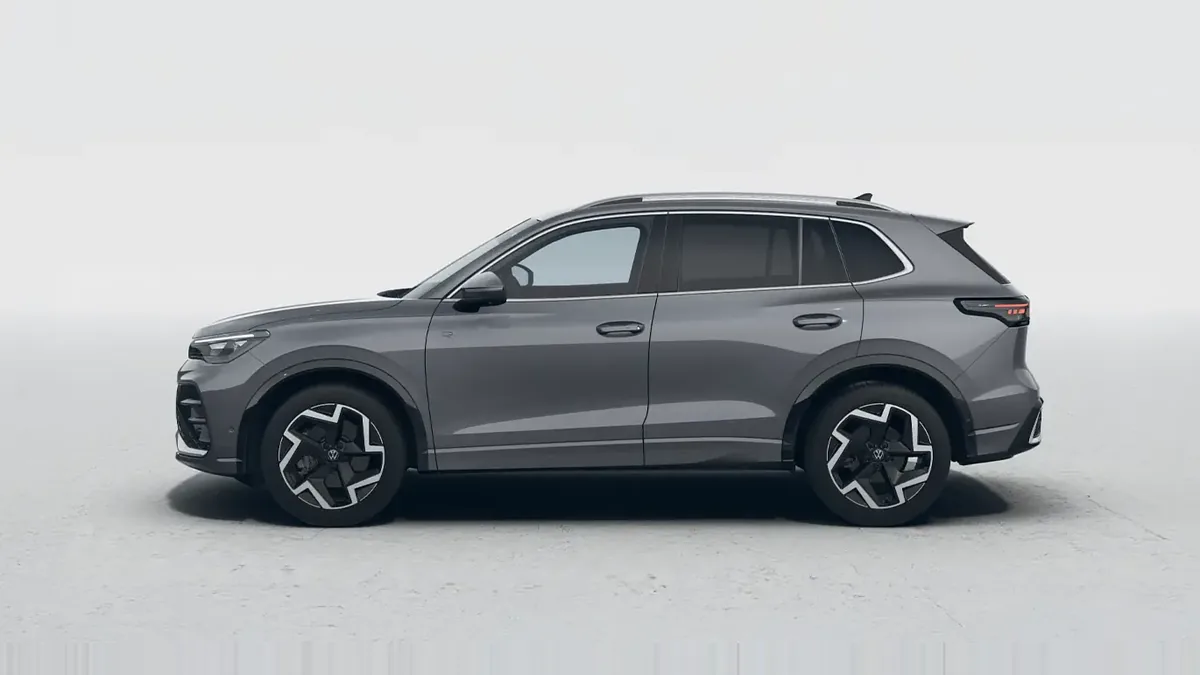 Volkswagen Tiguan R-Line 1.5 eTSI 110kW DSG en renting en Málaga — Delantera