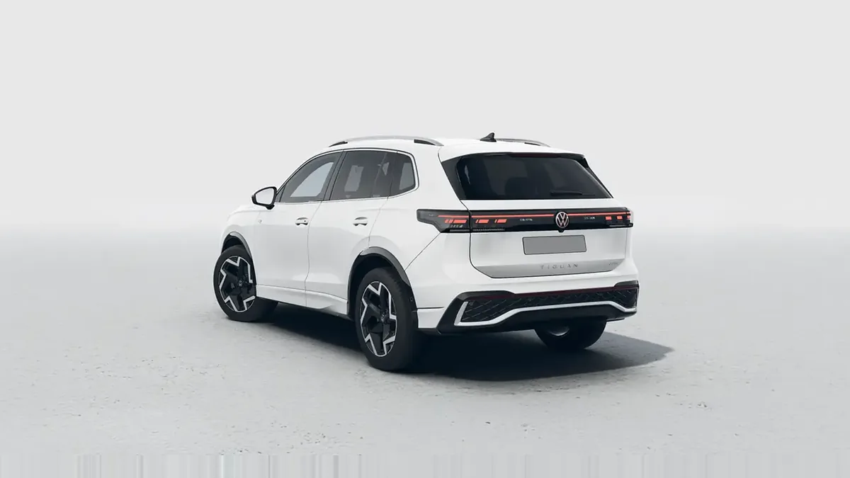 Volkswagen Tiguan R-Line 2.0 TDI 110kW DSG en renting en Málaga — Interior